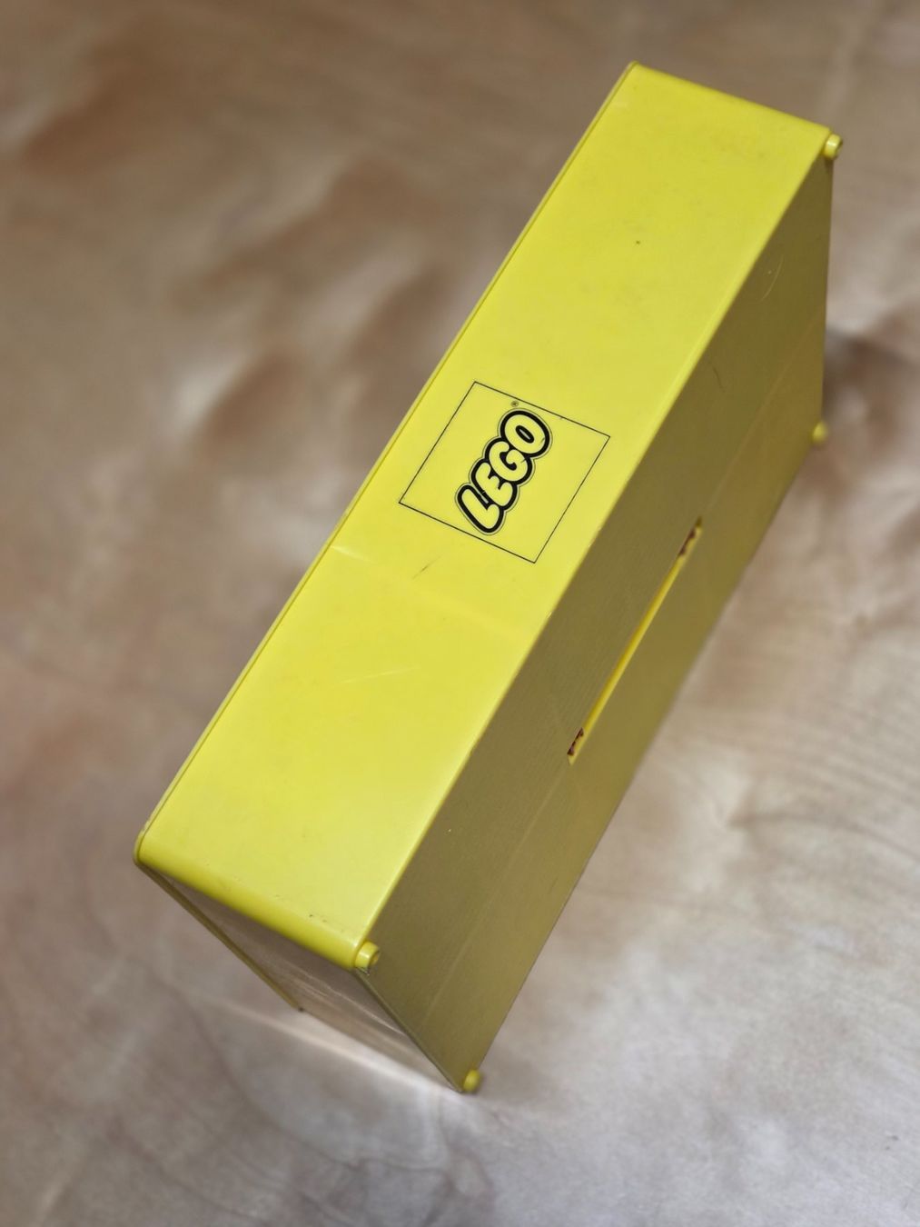 Lego Kit di costruzioni: LEGO Storage bin06pb01 Yellow Storage Bin – Usato da Basadingen venduto da tot_59zf 4