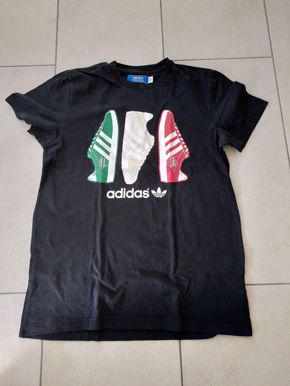 Adidas T-shirts: ADIDAS T-SHIRT GR. M – D'occasion à Brugg AG par olamim