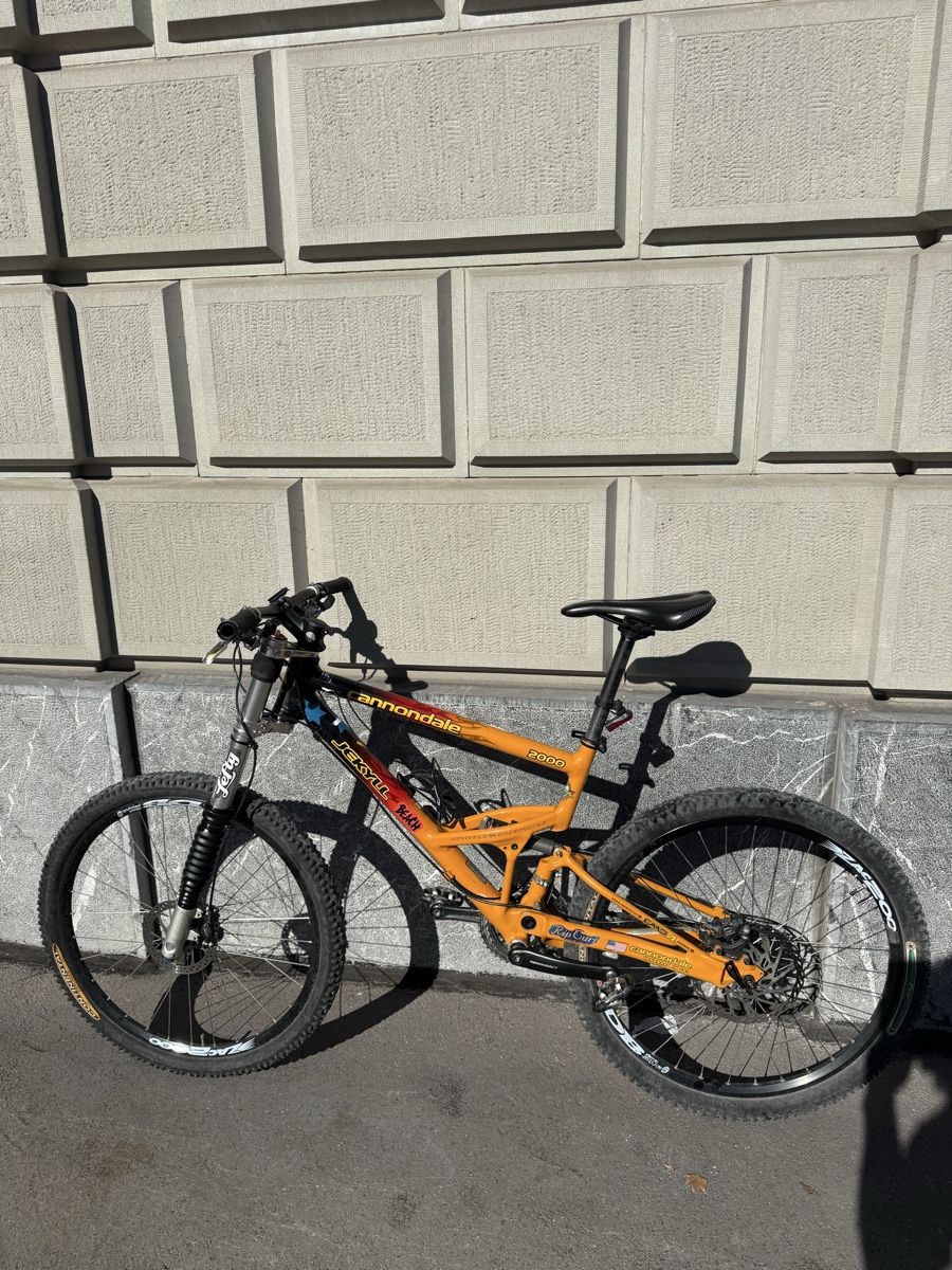 Cannondale Biciclette: Cannondale Jekyll 2000 – Vintage MTB mit Lefty Gabel – Usato da Rümlang venduto da vla_9g7d