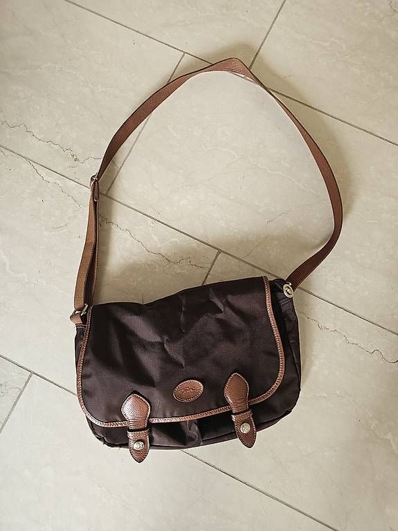 Sacs femmes: Longchamp Umhängetasche – D'occasion à Ueberstorf par RIA91