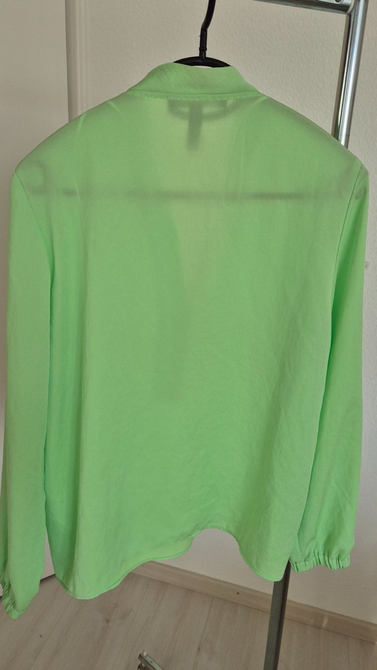 Marc Cain Camicette: MarcCain leichte Bluse grün, Gr 36/38, – Nuovo (secondo la descrizione) da Kilchberg ZH venduto da logn 2