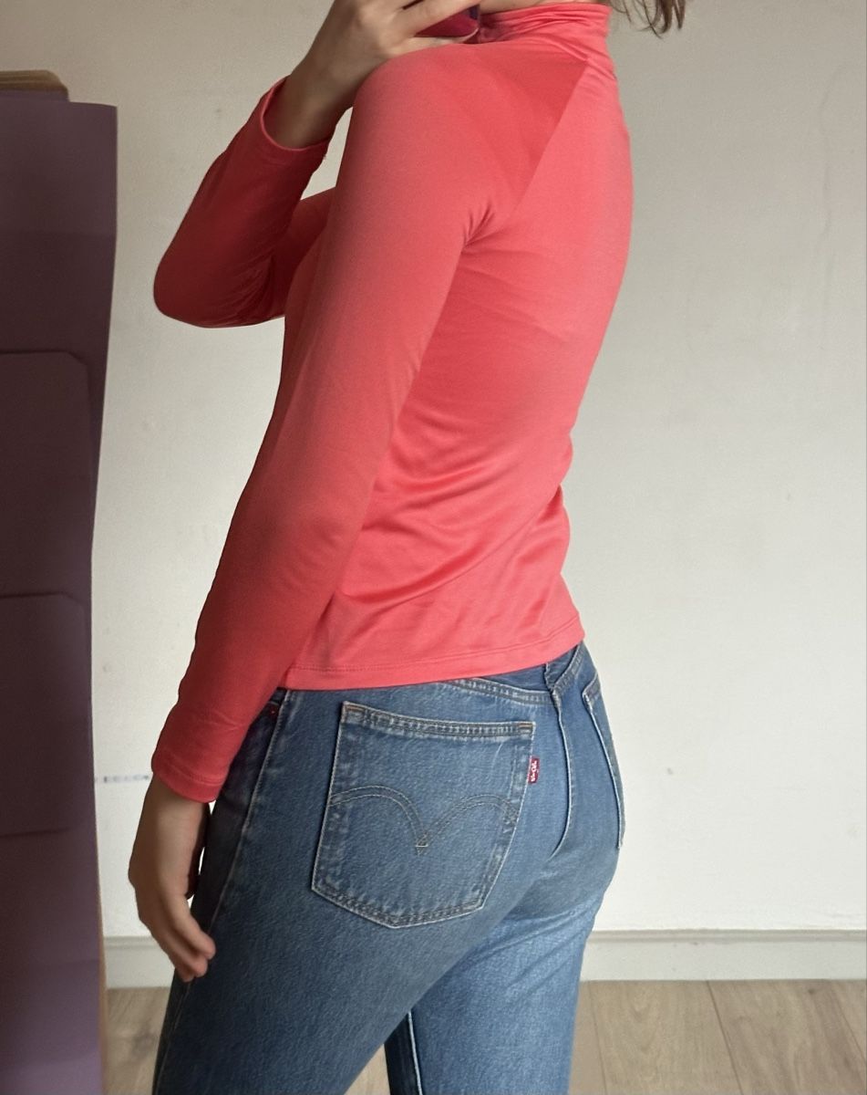 Top: Lachsfarbener Sportpullover mit Zipper, Grösse XS – Usato da Zürich venduto da mar_8myn 1
