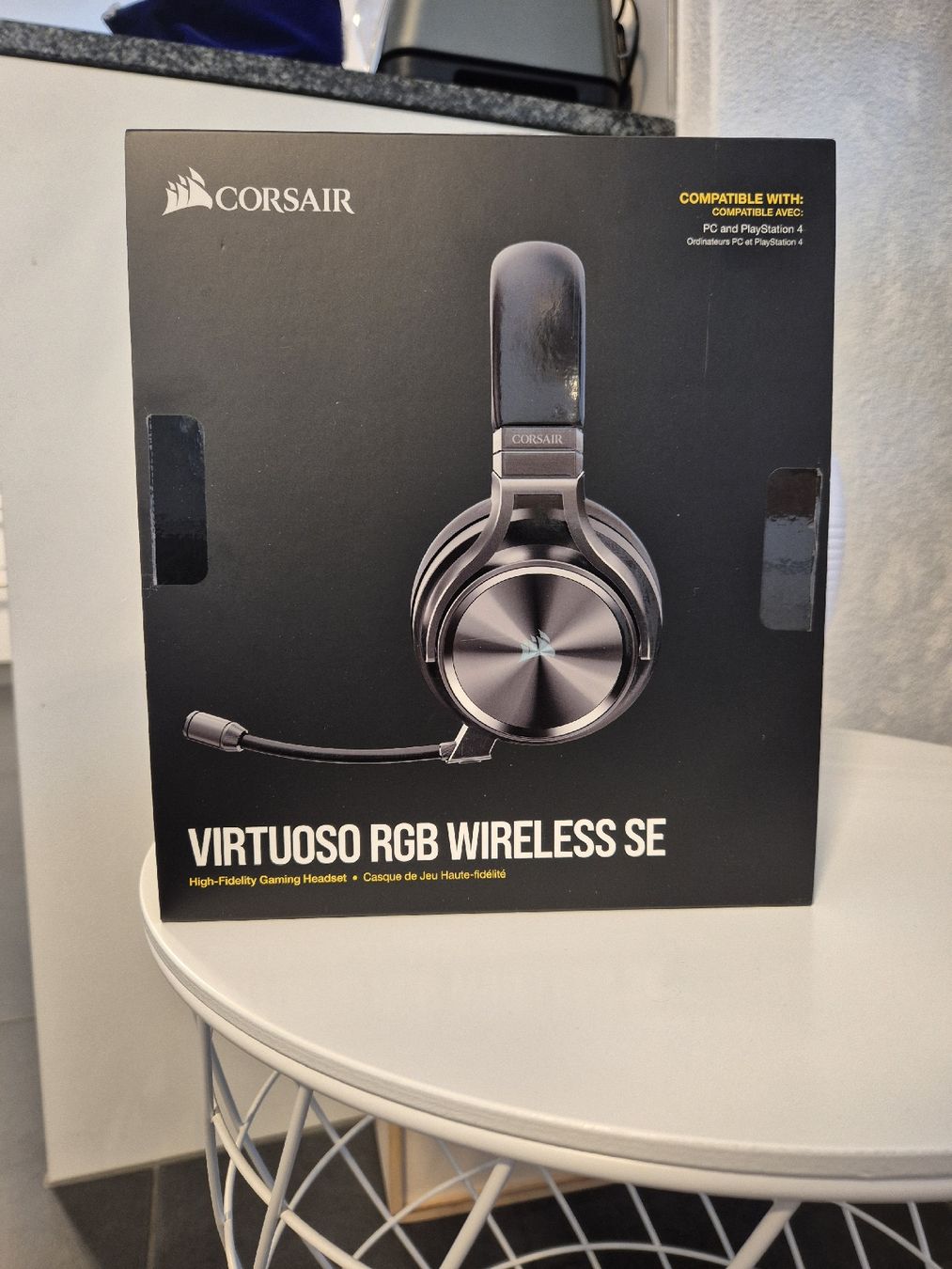Corsair Cuffie: Corsair Gaming Headset black acceptable condition – Nuovo (secondo la descrizione) da Heimberg venduto da dembelino 1