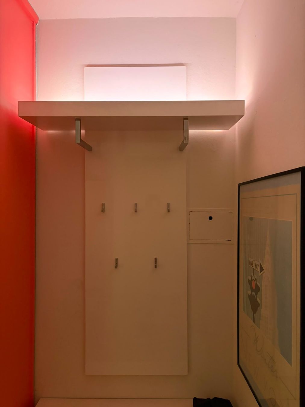 Garderobe: Beleuchtete Garderobe – Gebraucht aus Luzern von Johannas-flohmarkt 4