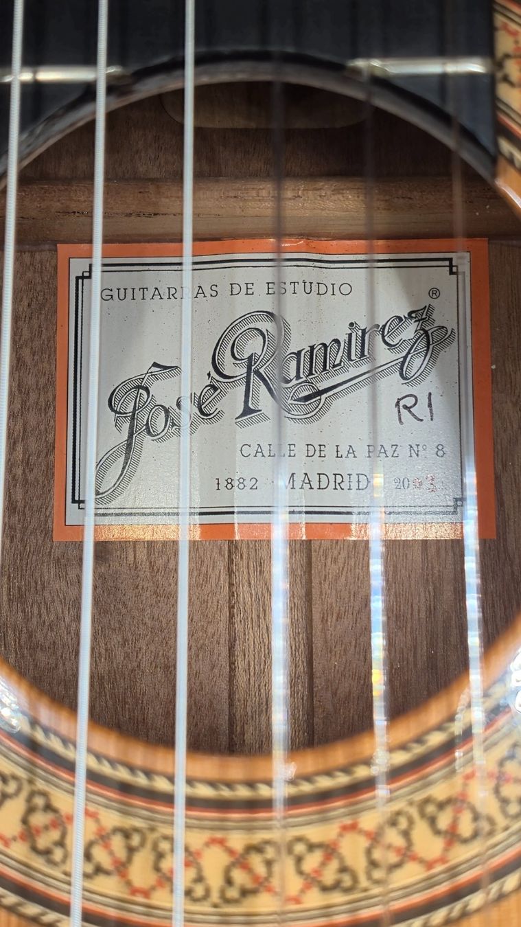 Strumenti musicali: Akustik Gitarre José Ramirez R1 2003 – Usato da Winterthur venduto da NorrSydGuitars 7