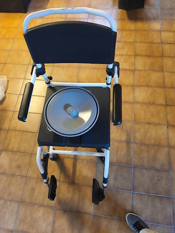 Stühle: SEDIA COMODA IN VENDITA – Gebraucht aus Aurigeno von Uillo 1