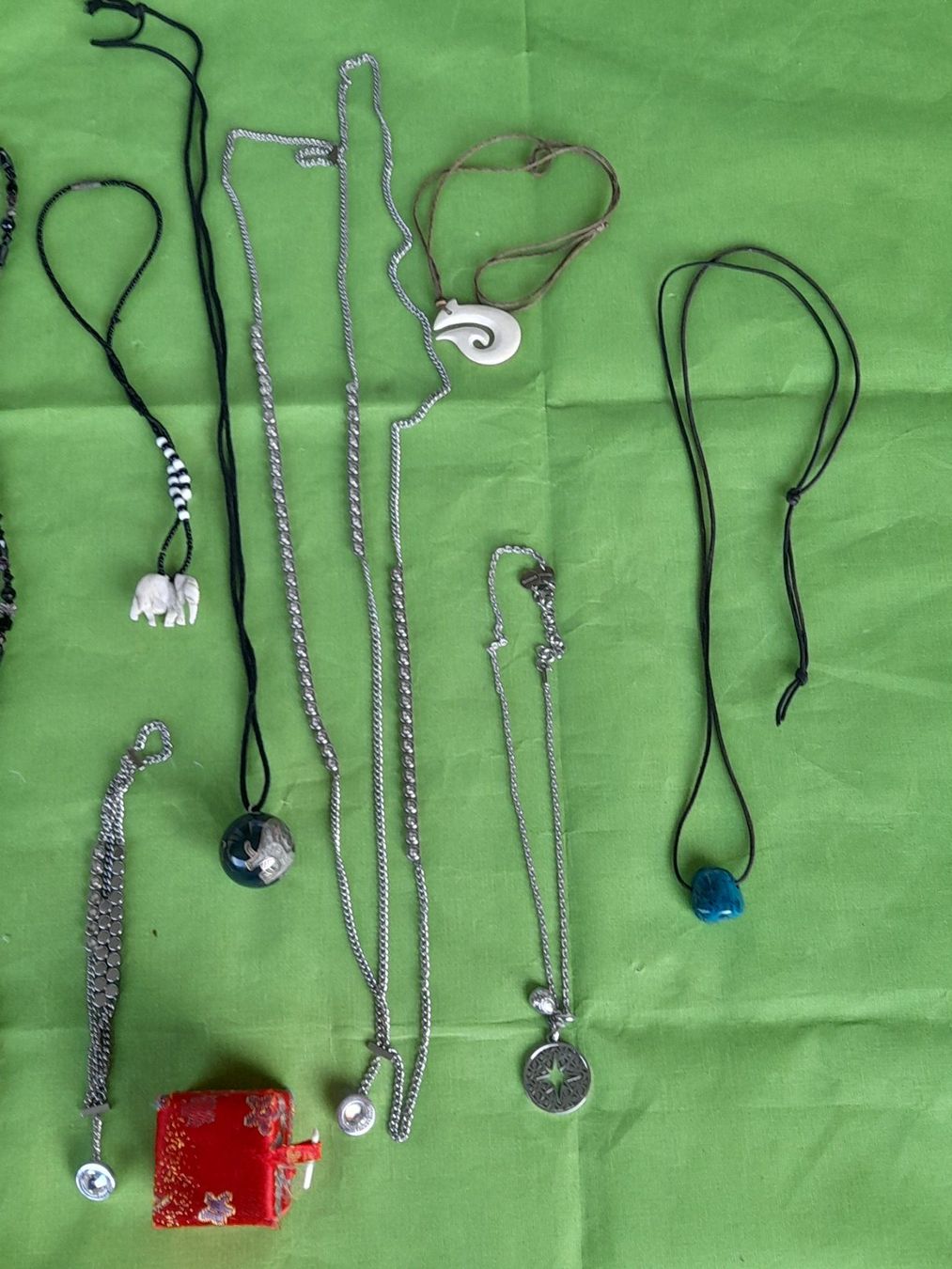 Sonstiger Schmuck: Lot Modeschmuck – Gebraucht aus Aeschi b.Spiez von 52_wochen 4