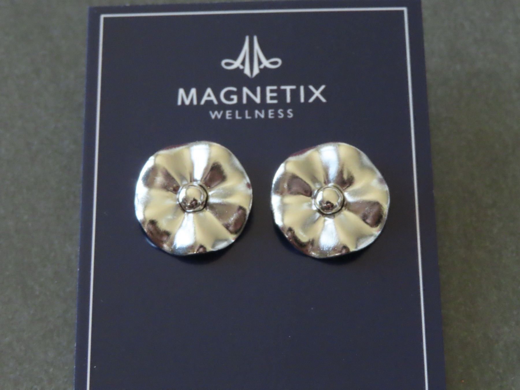 Ohrringe & -stecker: Ohrstecker "wave"- energetischer Schmuck  **NEU** statt 57.- – Neu und originalverpackt aus Wallenried von Asyano