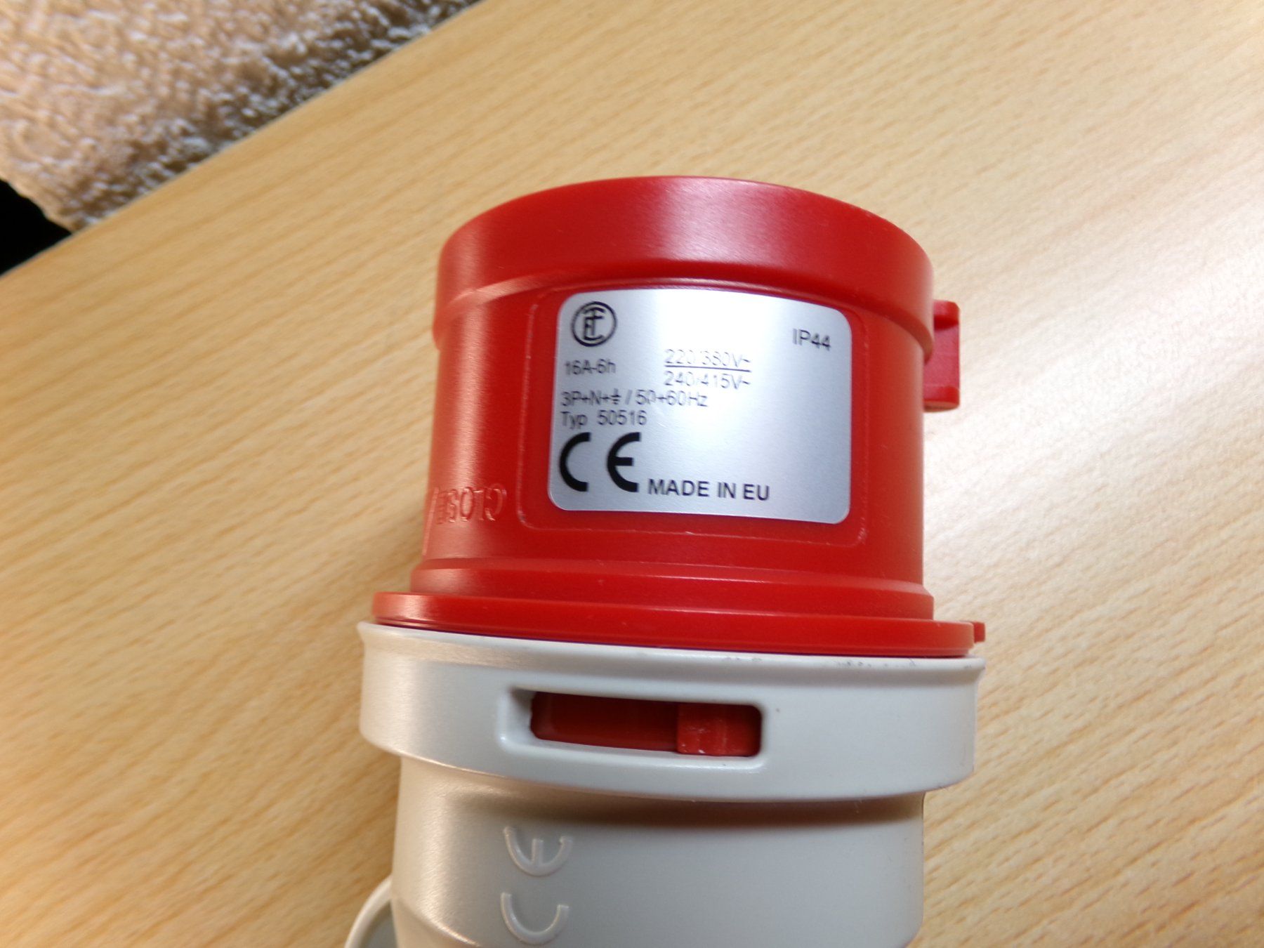 Spine: Stecker CEE16 – Usato da Hombrechtikon venduto da Maloev17 3