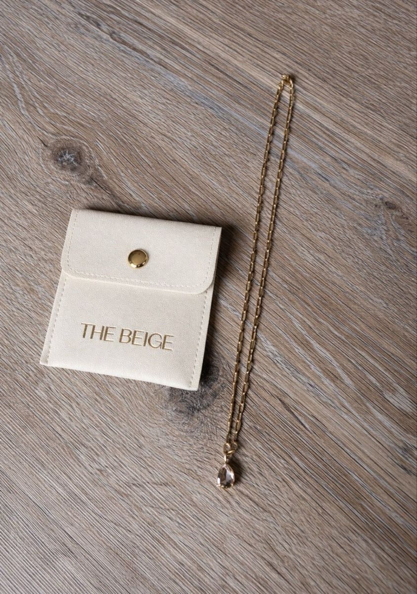 Colliers: Collier doré acier inoxydable THE BEIGE – Neuf (Voir description) à Broc par marineee