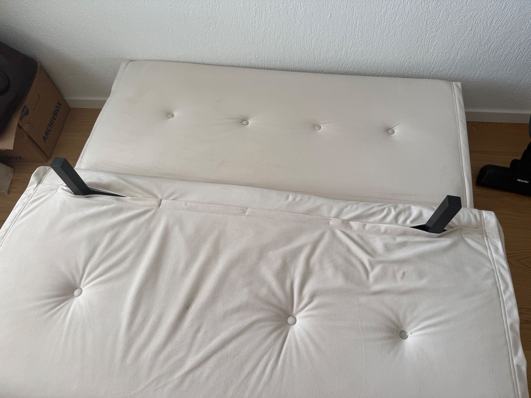 Beliani Sofas: Sofa bed beige, good condition – D'occasion à Steinhausen par tia_8jj2 8