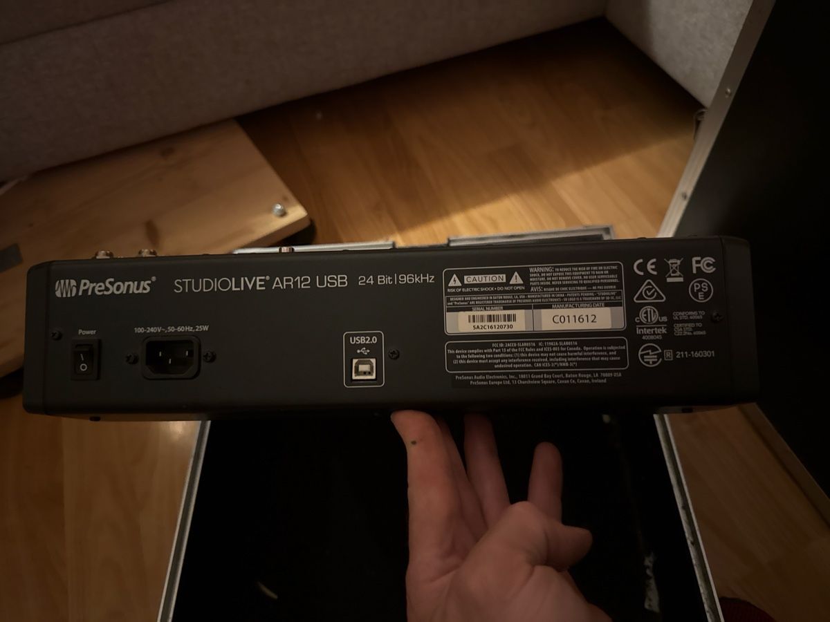 PreSonus Console di mixaggio: Presonus StudioLive AR12 USB + Flycase – Usato da Randogne venduto da azk_dh7t 1