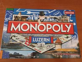 Monopoly Luzern Brettspiel Hasbro guter Zustand komplett
