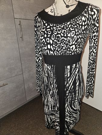 Kleid Piu&Piu schwarz weiss Grösse II  