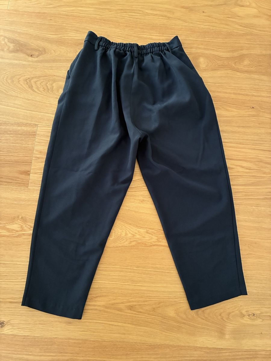 Uniqlo Pantalons: Hose – D'occasion à Bassersdorf par secondhand_clothing 1