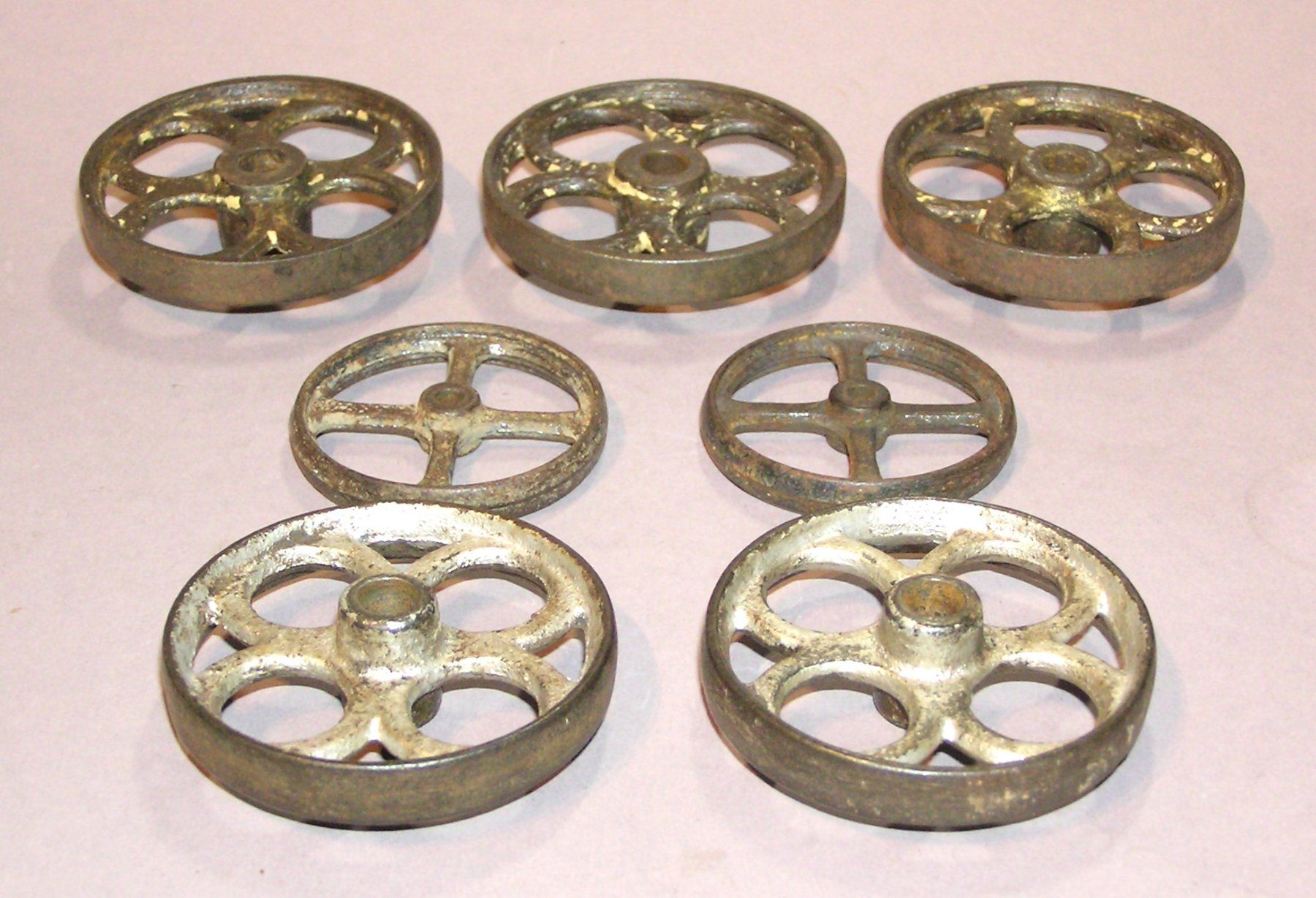 Spielzeuge: 7ANTIKE SPIELZEUG EISENGUSS RÄDER – Gebraucht aus Grenchen von Antique-hunter 3