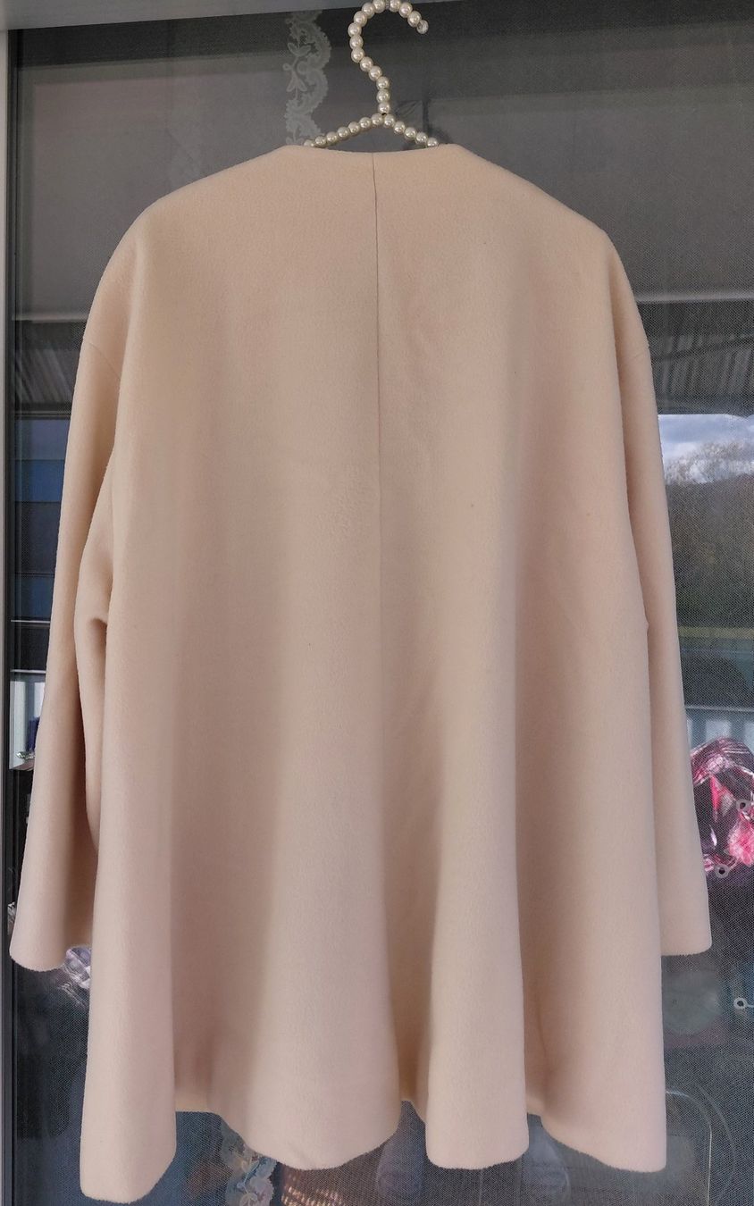 Escada Mäntel: Mantel  ESCADA,Gr. 42,160 Fr. – Gebraucht aus Bülach von reguskon 2