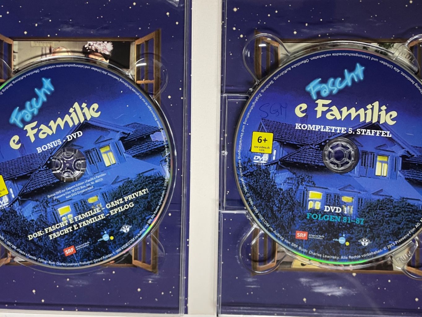 Alle DVDs: Fascht e Familie 99x – Gebraucht aus Muri b. Bern von AdidasCollector 4
