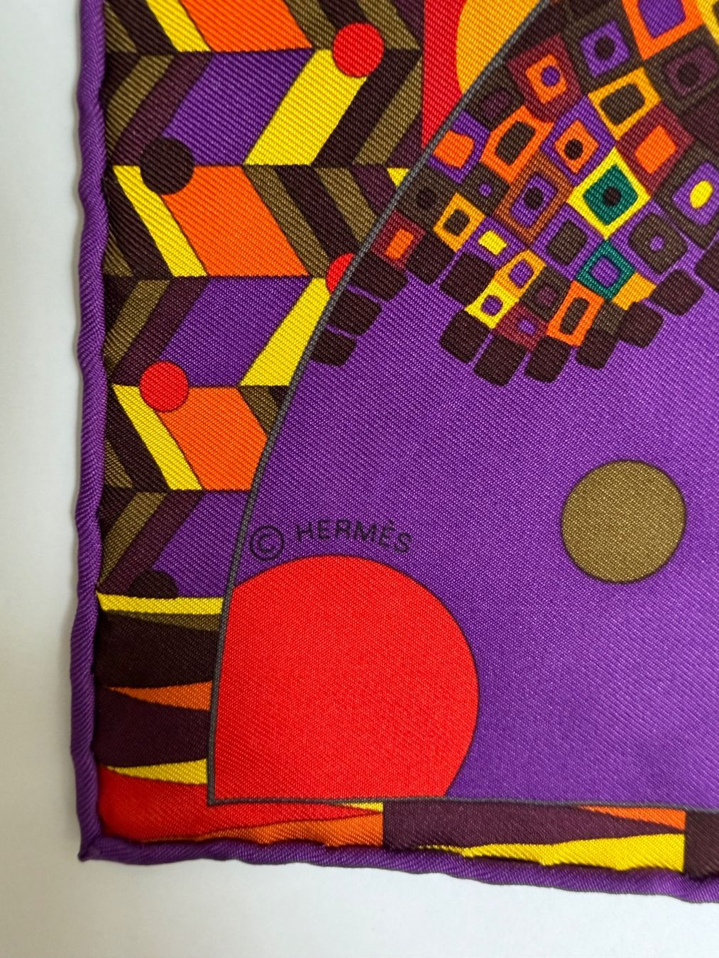 Hermès Foulards & écharpes: Hermès Silk Scarf, 90cm – D'occasion à Winterthur par mapehape 1