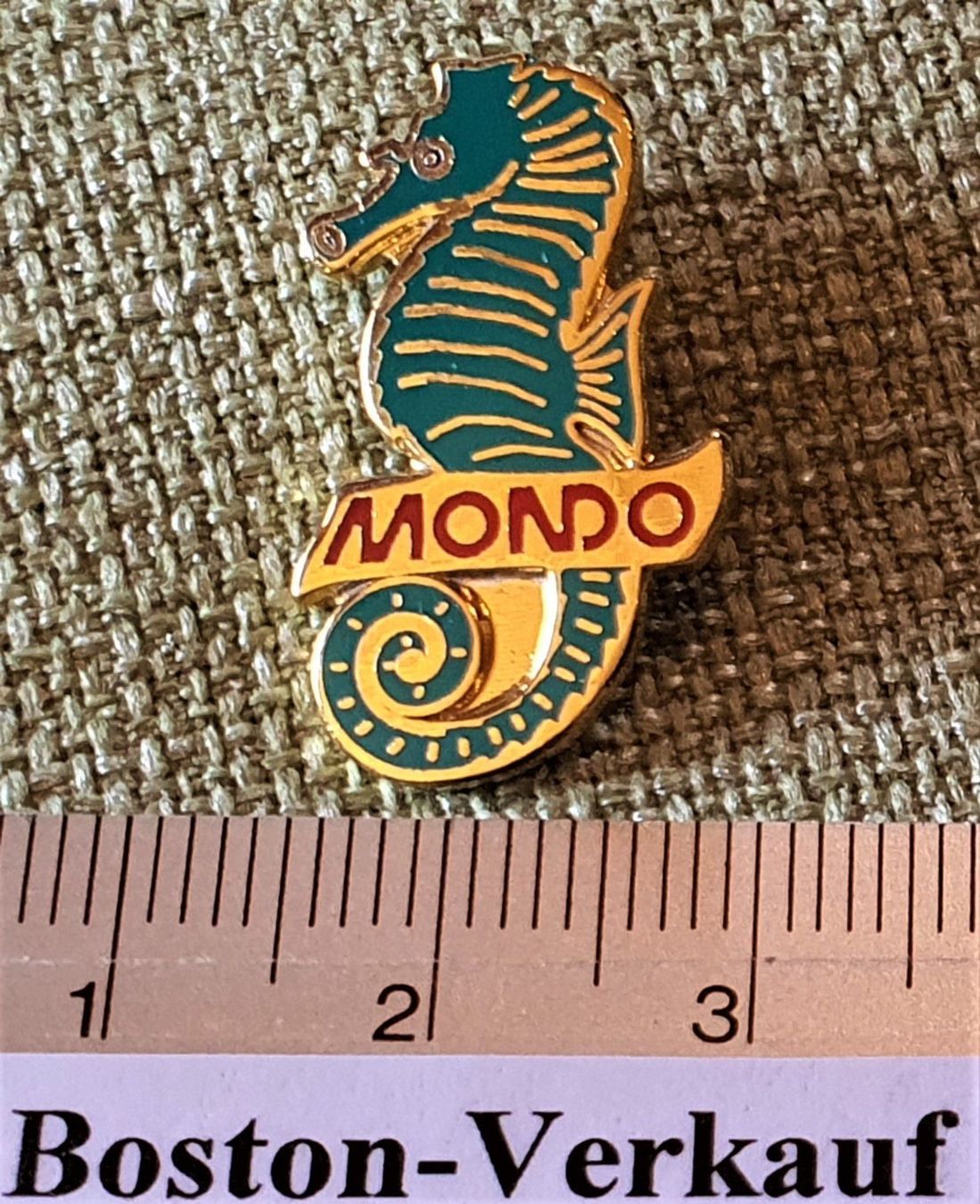 Placchette & Badge: E774 - Pin Mondo - Seepferdchen – Usato da Reinach BL venduto da Boston-Verkauf 1