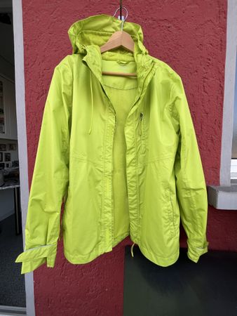 Outdoor Performance Regenjacke, Gr. M, Top Zustand!