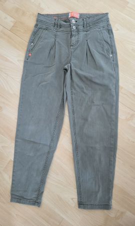Street One Damenhose, Khaki, Gr. 25/28, Top Zustand!