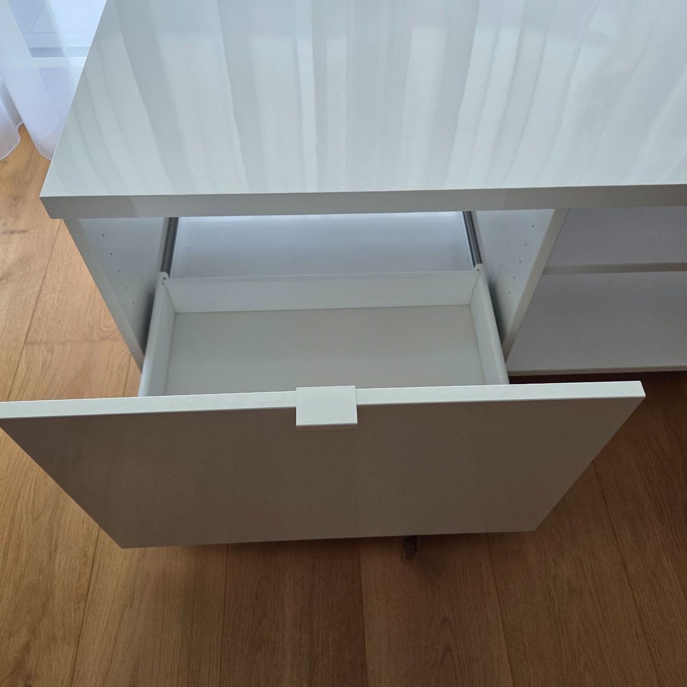 Mobili TV: TV-Möbel Weiss top zustand – Usato da Rickenbach venduto da JDH123 1