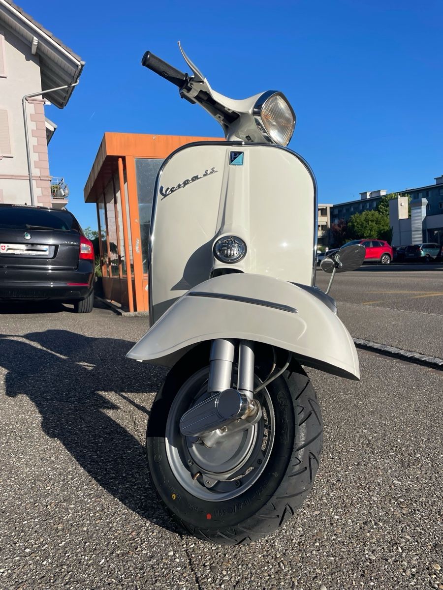 Vespa Accessori per altri veicoli: Vespa SS 180 – Usato da Oftringen venduto da Lana_