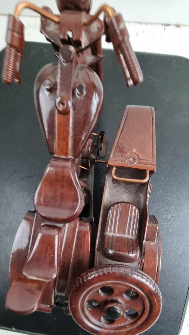 Modellbausätze & Standmodelle: Töff Motorrad Harley Davidson aus Holz – Gebraucht aus Flums von Flumsantik 7