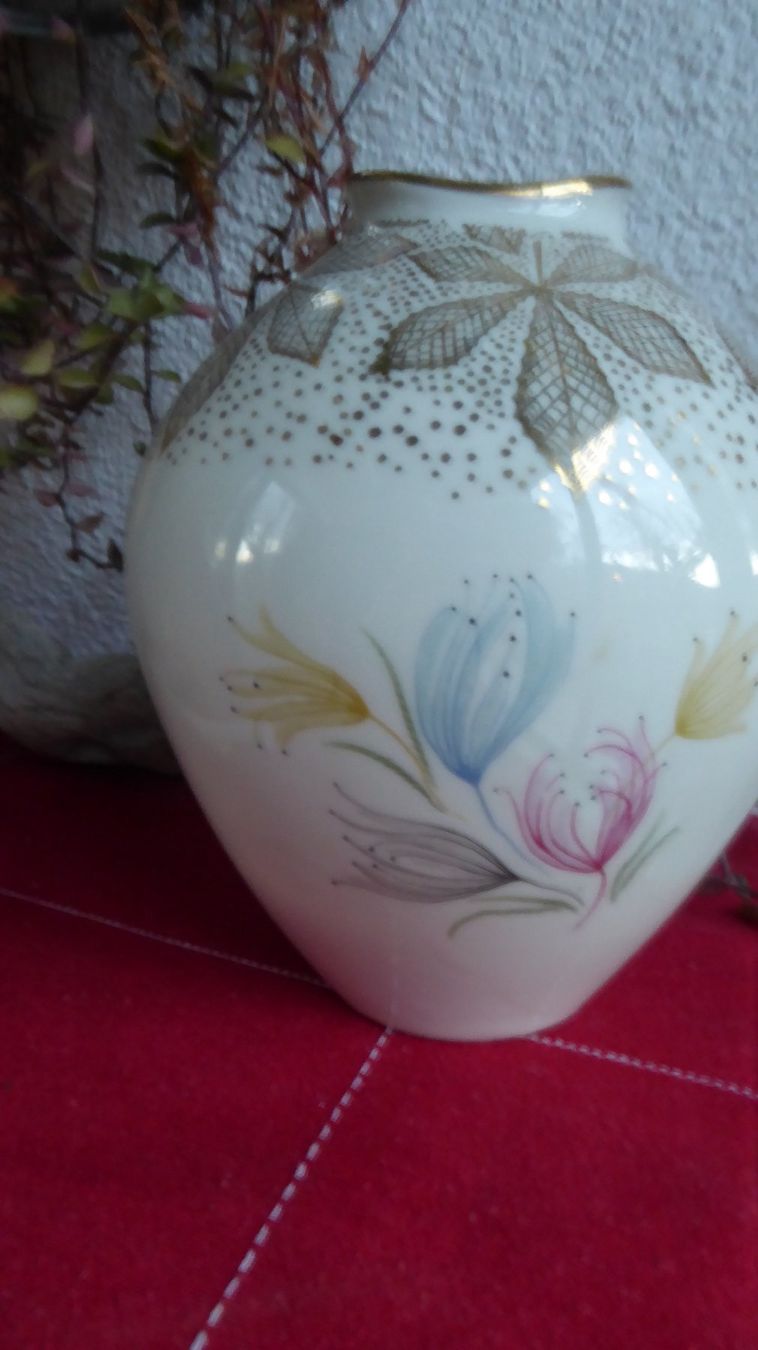 Vasi & Recipienti: Alte  Vase mit Gold verarbeitet – Usato da Sargans venduto da Benziner 1