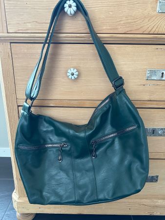 Handtasche in Petrolgrün