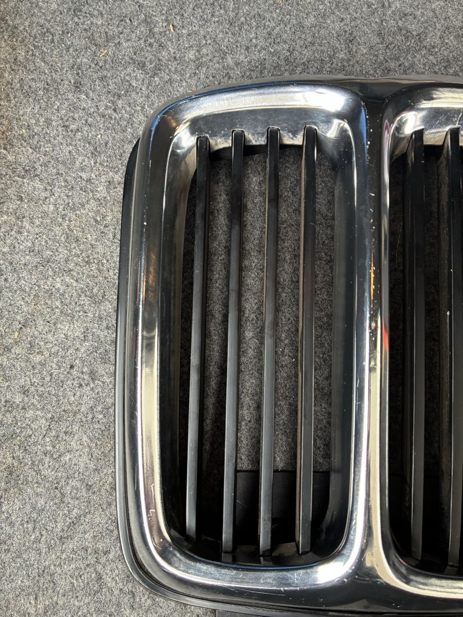 BMW Tutti pezzi di ricambio auto: E21 Niere – Nuovo (secondo la descrizione) da Grenchen venduto da Netii10 1