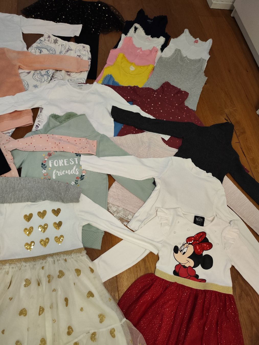 Lotti & Set di vestiti: Kleiderpaket Gr.122 – Usato da Kriens venduto da Xonox 2