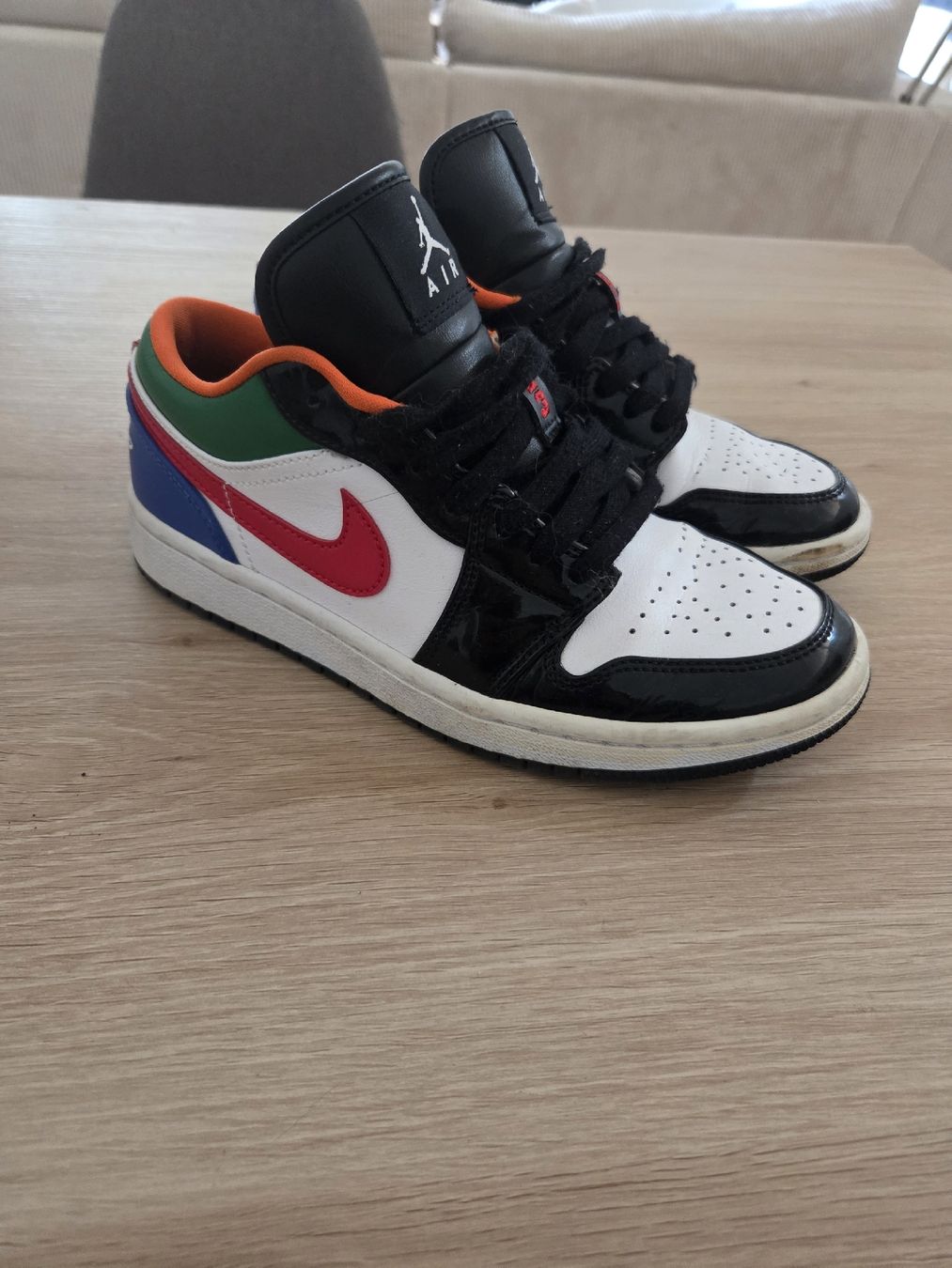 Jordan Scarpe da uomo: Nike air Jordan  – Usato da Tramelan venduto da mic_5lzm 2