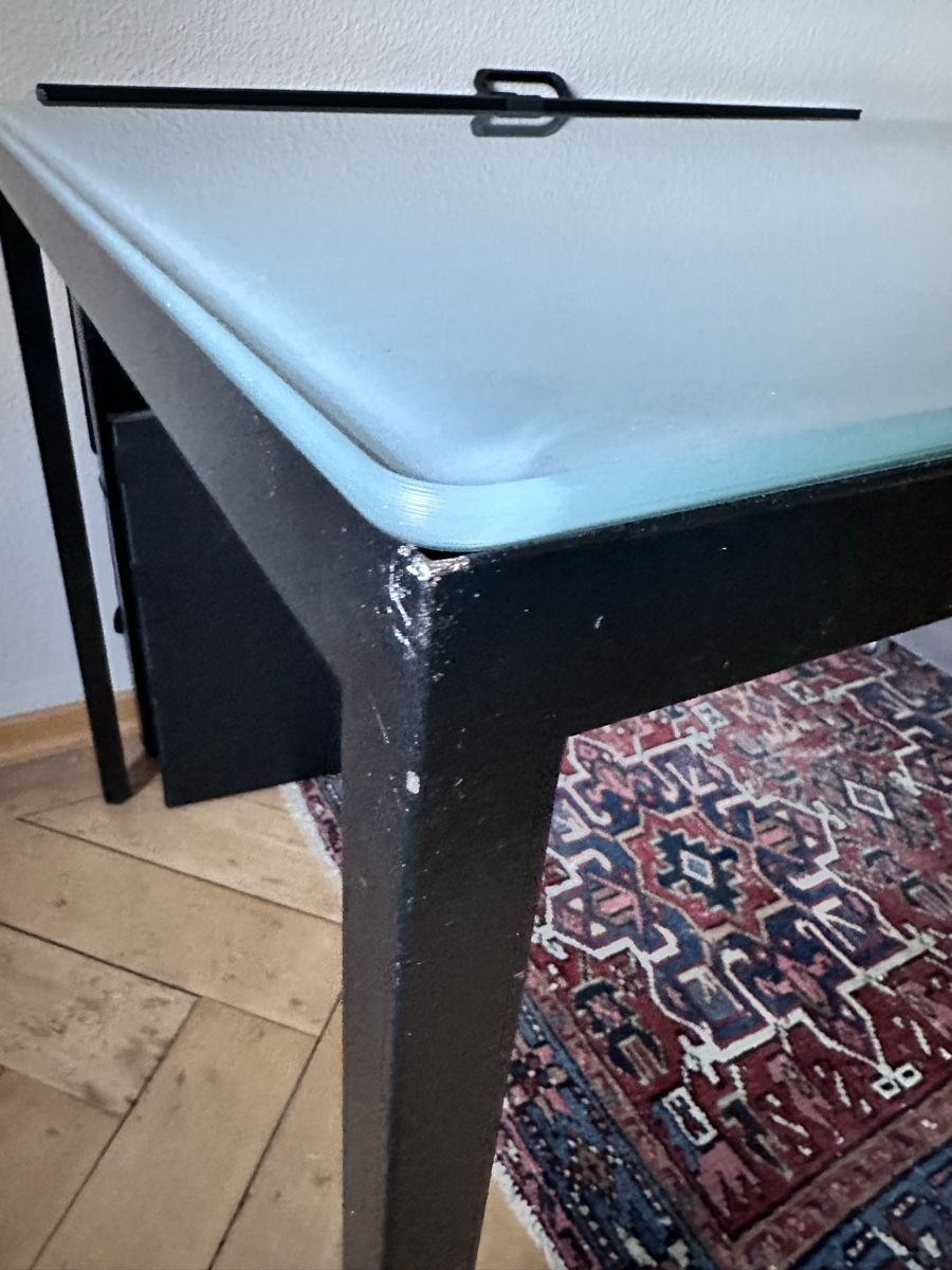 Tavoli: Metalltisch mit Glasplatte – Usato da Zürich venduto da vendidi 3