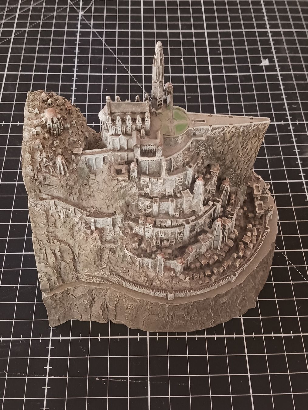 Statuette: Minas Tirith DVD Collectible Herr der Ringe Sideshow – Usato da Mettmenstetten venduto da jbo_kxx7 1