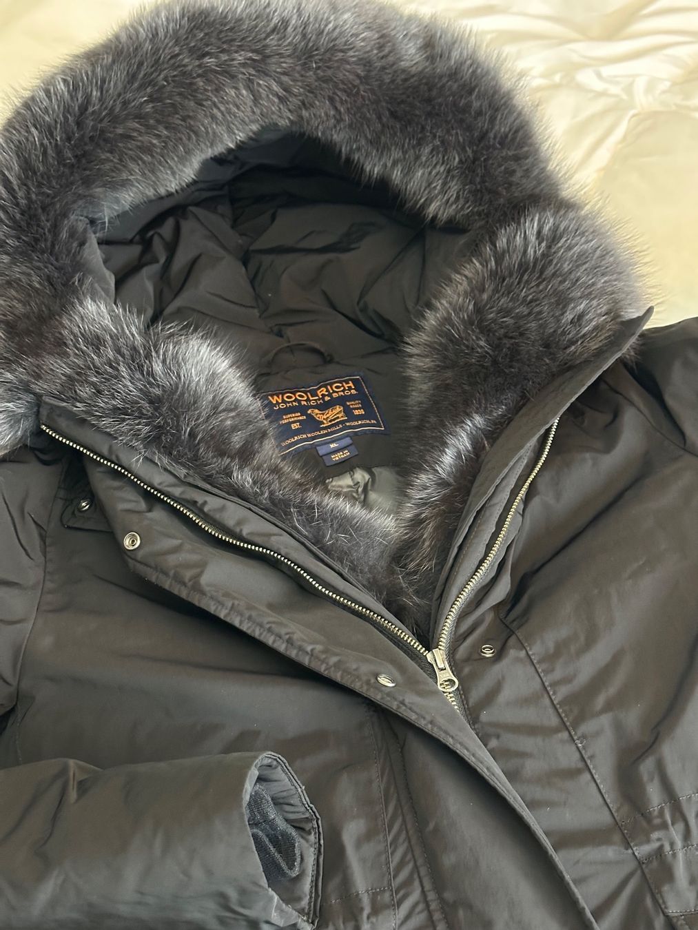 Giacche: Woolrich Winterjacke, Pelzfutter, Fell – Usato da Wil SG venduto da WilSG9500 9