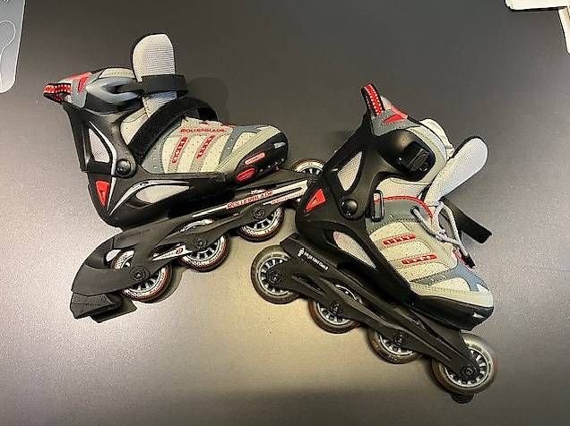 Pattini in linea & Pattini a rotelle: Rollerblade paire de rollers pour enfant – Nuovo (secondo la descrizione) da Saules venduto da Pathan