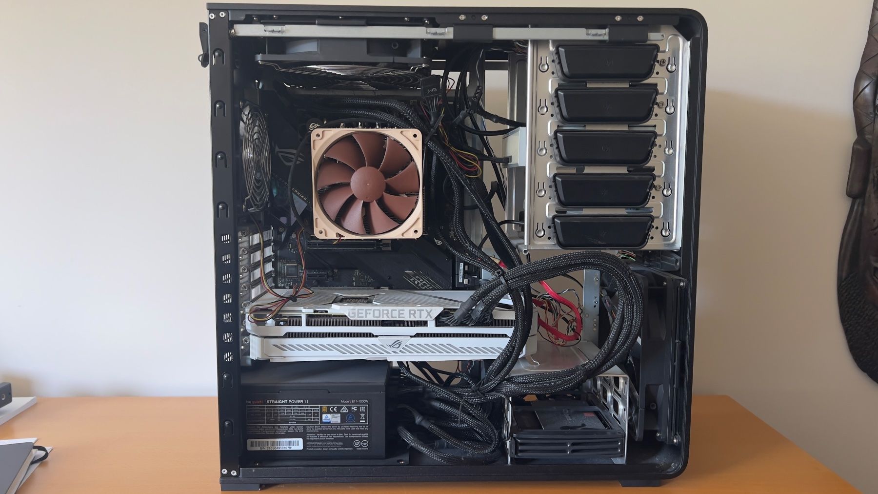 PC: Workstation mit ASUS ROG STRIX Z490-E Gaming Board – Usato da Uerkheim venduto da Loosli2 3