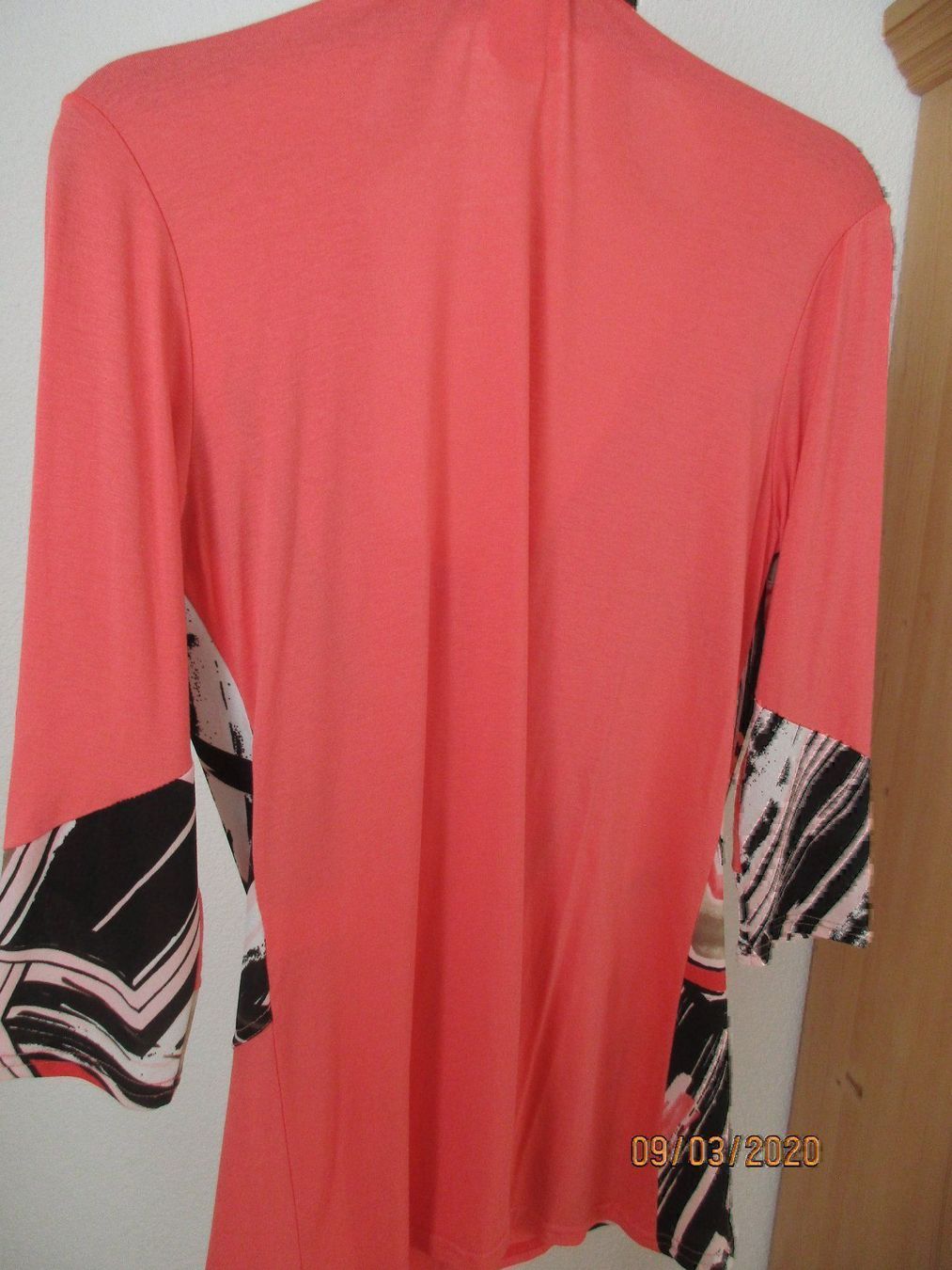 T-shirt: ONE ONE Shirt wunderschöner Schnitt – Nuovo (secondo la descrizione) da Ottenbach venduto da Claurin 5