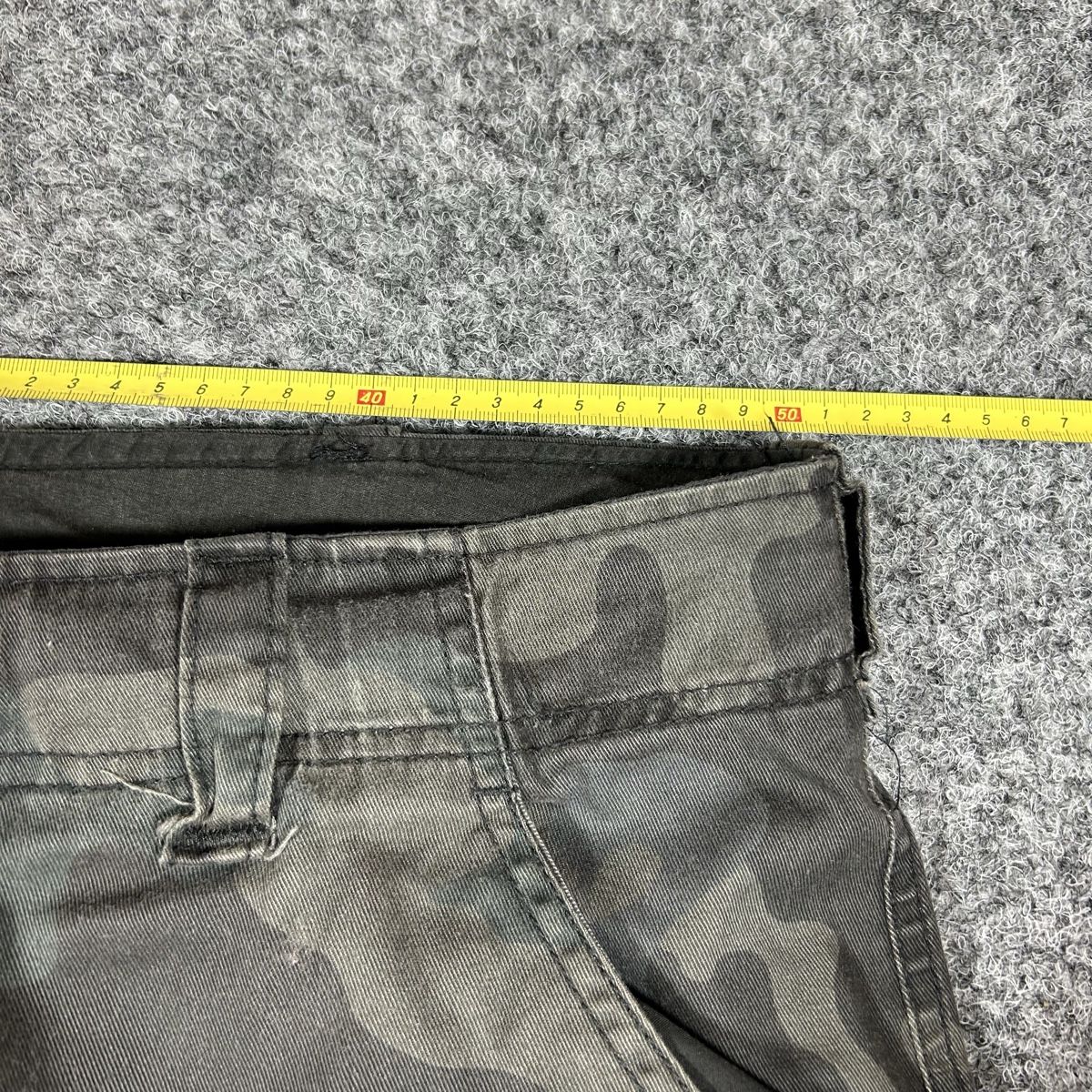 Pantaloni: Camo short Xl – Usato da La Sagne NE venduto da Matlasape 3