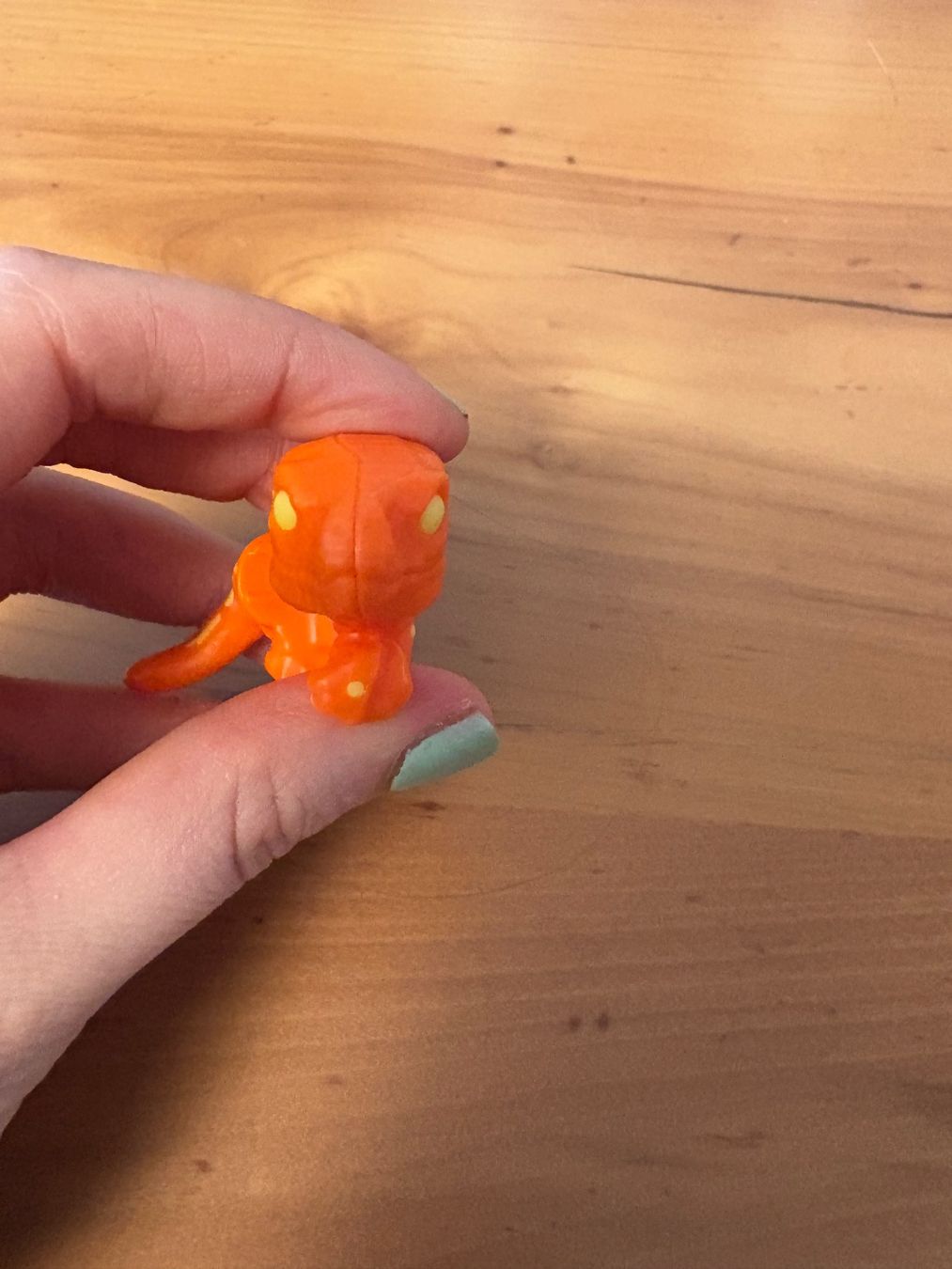 Jouets: Support de Téléphone Velociraptor Kinder Joy Jurassic World – D'occasion à Lausanne par reb_vpy7 1