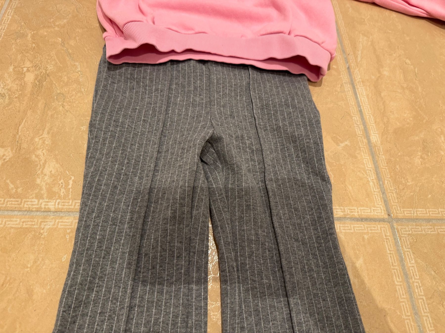 Lotti & Set di vestiti: H&M Barbie Set, 5-6J 110-116 – Nuovo (secondo la descrizione) da Klingnau venduto da Markus14 4