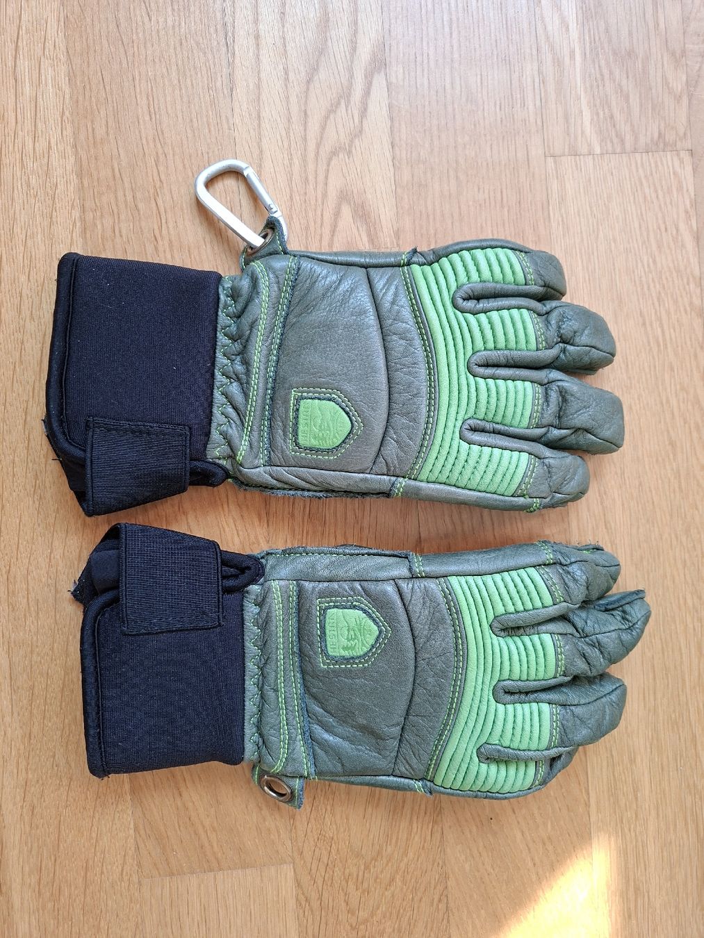 Hestra Guanti & manicotti: Hestra Fingerhandschuhe – Nuovo (secondo la descrizione) da Urdorf venduto da jen_5zgb