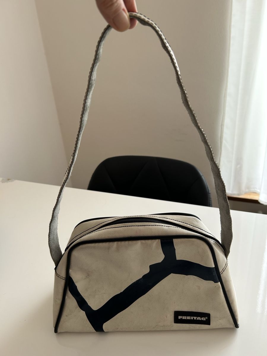 Freitag Taschen für Damen: Freitag Jill – Gebraucht aus Lugano von DunjaMoose 8