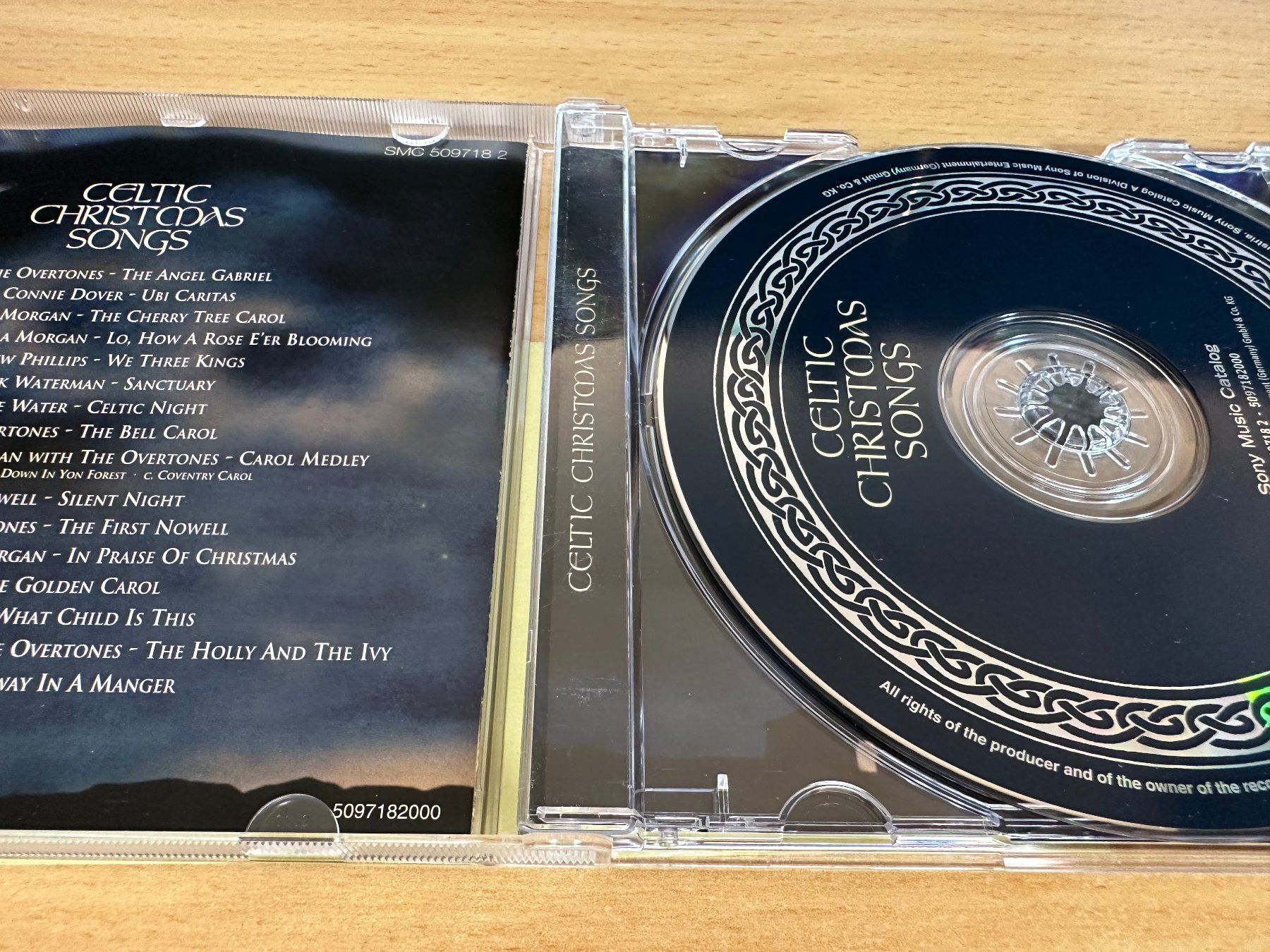 CD: Various – Celtic Christmas Songs – Usato da Rikon im Tösstal venduto da Alpenmutz 2