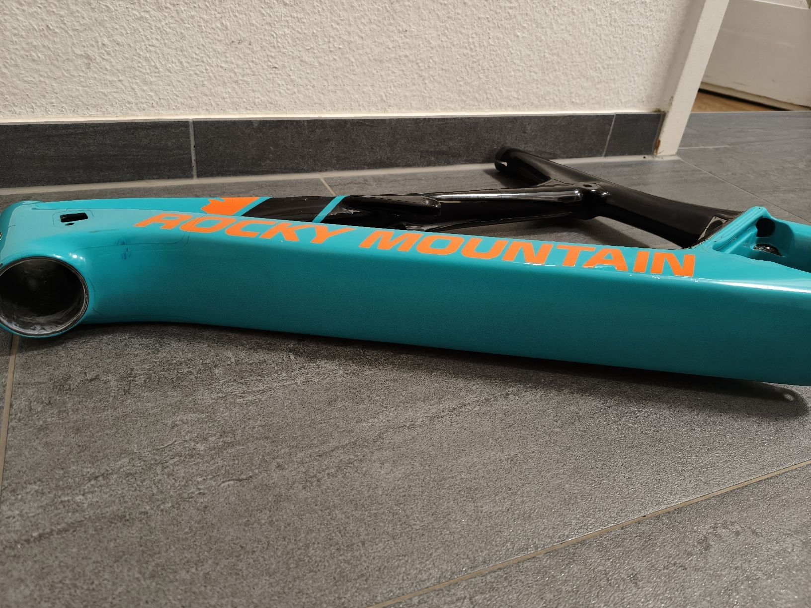 Rocky Mountain Bicycles Ersatzteile: Rahmen Rocky mountain Altitude Powerplay C90 – Gebraucht aus Zürich von luc_mf5d 3