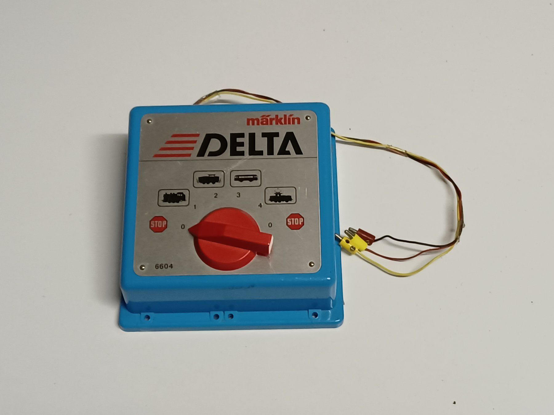 Märklin Modellini di ferrovie: Märklin Delta Steuergerät – Usato da Rüfenacht BE venduto da zur_2s9l