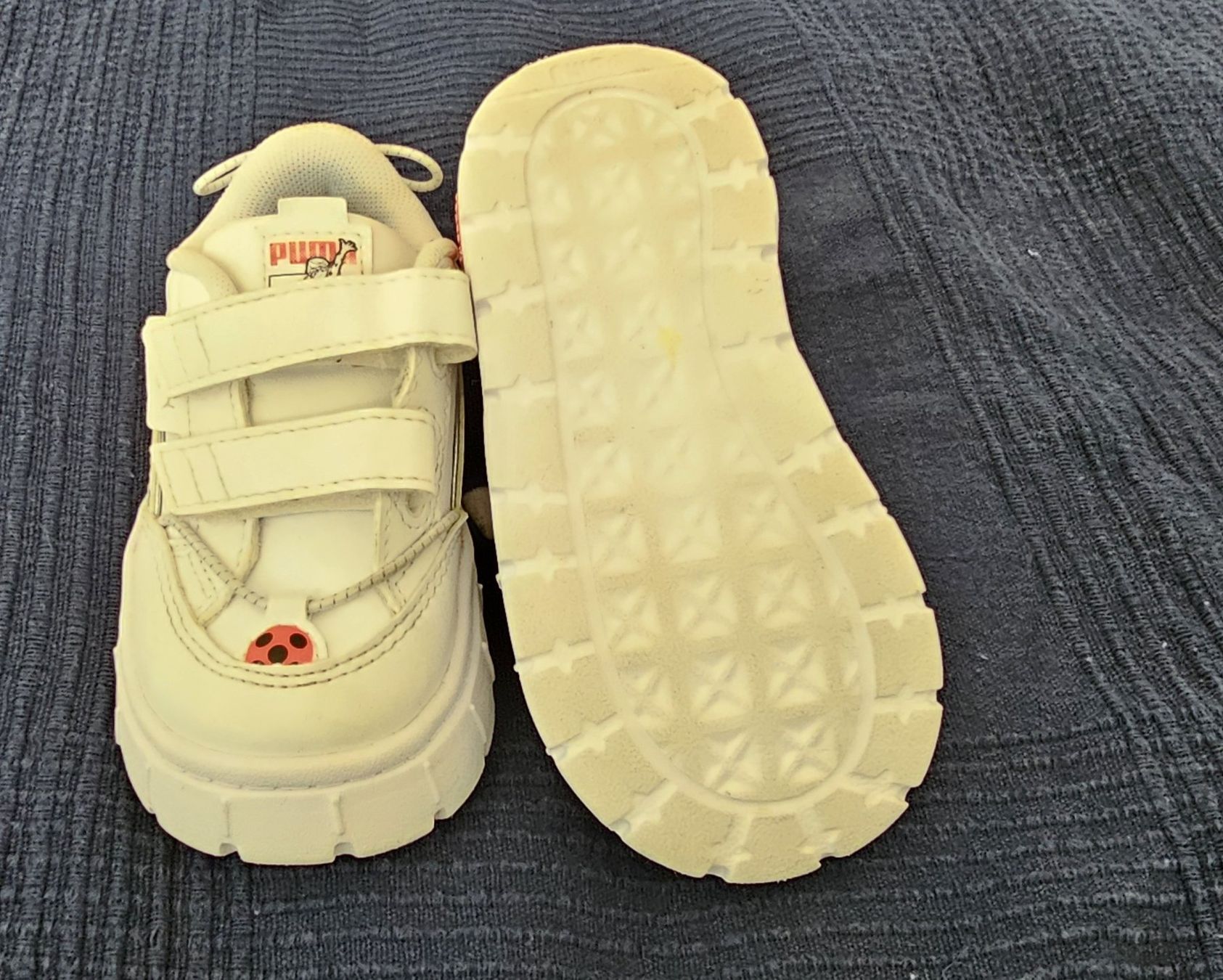 Puma Scarpe per ragazzi: Chaussures Puma Miraculous bébé blanches, pointure 22 – Usato da Biel/Bienne venduto da Djdreamx 4