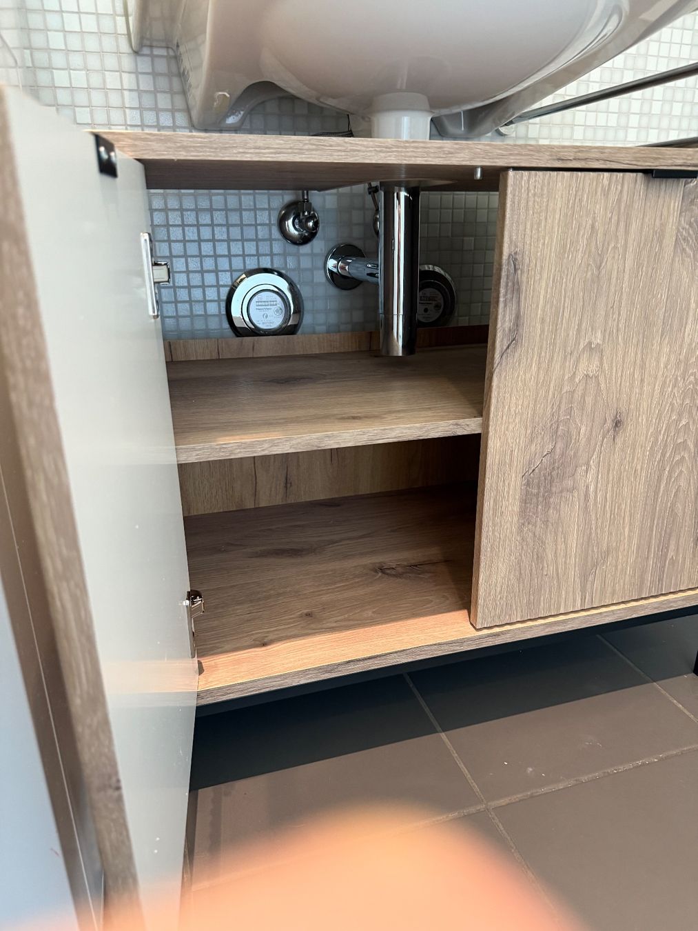Badezimmermöbel: Lavabo-Unterschrank Eiche – Neu (gemäss Beschreibung) aus Zürich von lou_n8bt 4